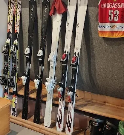 Apartma Kramar Podkoren * クランスカゴーラ