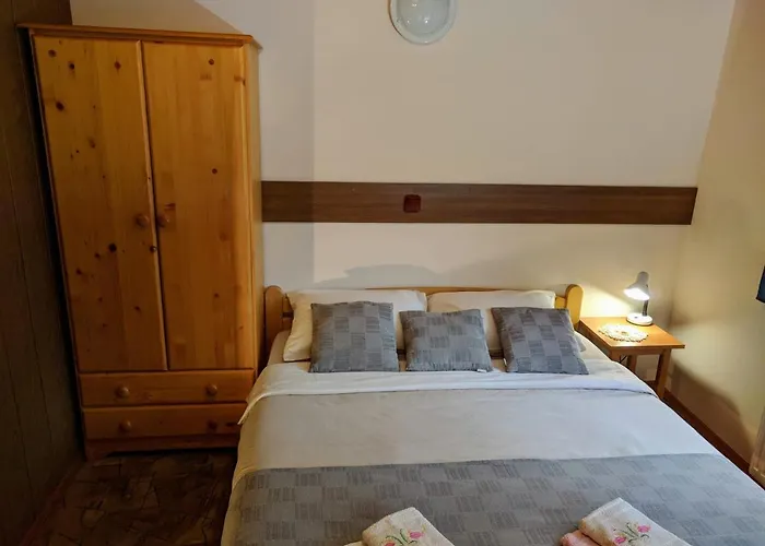 Apartma Kramar Podkoren