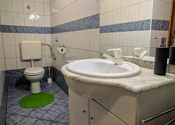 Apartma Kramar Podkoren アパート *